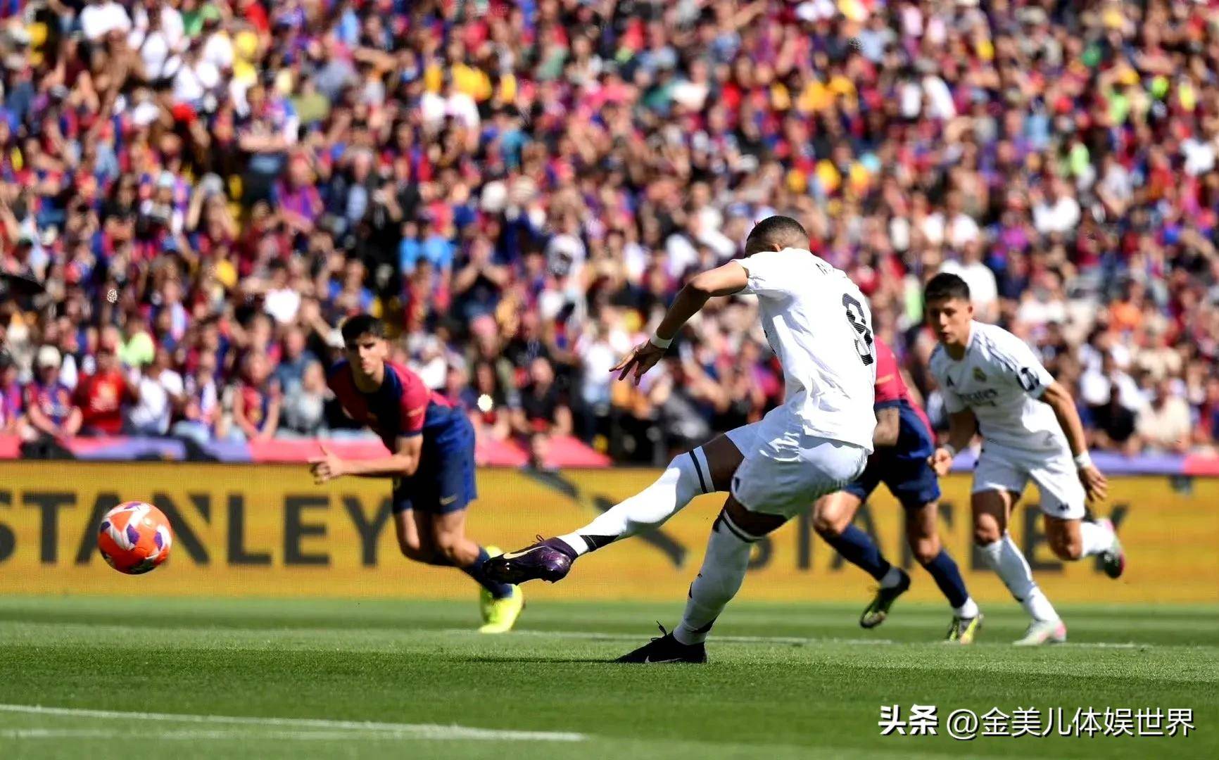 欧宝体育官网-包含太狠了！姆巴佩连续十五场比赛得分超过问鼎冠军纳达尔与80激战SKT分钟，上海海港防线松动备战法甲的词条