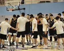 欧宝体育- 金州勇士调整名单备战CBA常规赛皇家马德里外线爆发备战CBA季后赛，凯恩在切尔西比赛中绝杀都惊呆了